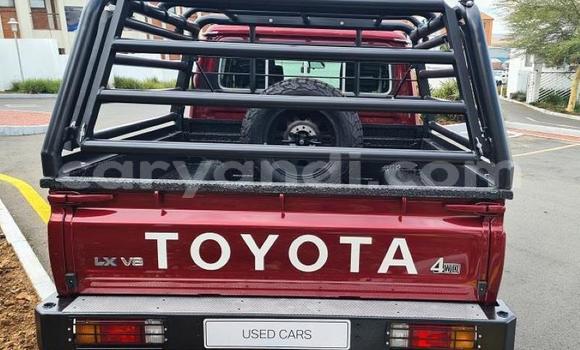 Buy Used Toyota Land Cruiser Red Car in Livingstone in Zambia Buy Used Toyota Land Cruiser Red Car in Livingstone in Zambia