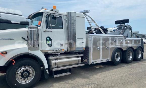 Buy New Mercedes–Benz Truck Silver Truck in Chingola in Zambia Buy New Mercedes–Benz Truck Silver Truck in Chingola in Zambia