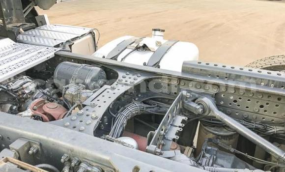 Acheter Occasion Utilitaire Mercedes–Benz Arocs Blanc à Livingstone, Zambie Acheter Occasion Utilitaire Mercedes–Benz Arocs Blanc à Livingstone, Zambie