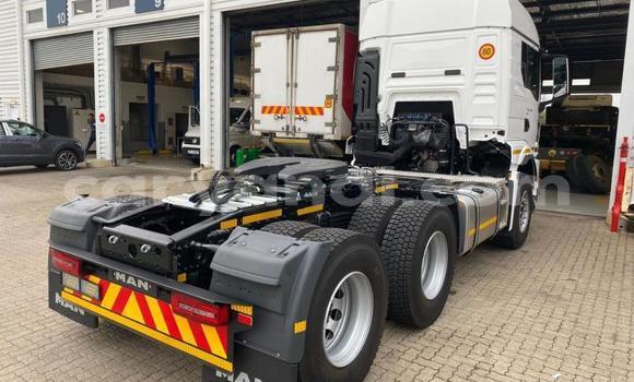 Acheter Occasion Utilitaire Man TGX Blanc à Livingstone, Zambie Acheter Occasion Utilitaire Man TGX Blanc à Livingstone, Zambie