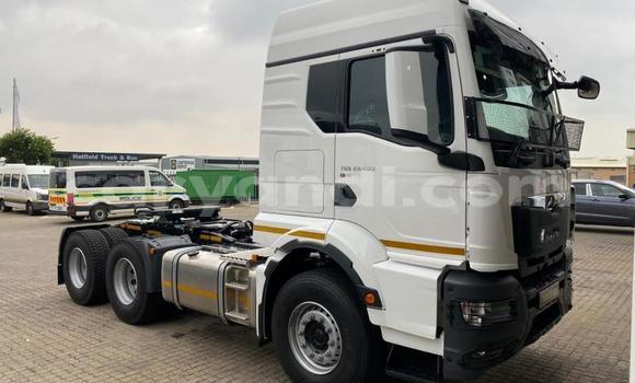 Acheter Occasion Utilitaire Man TGX Blanc à Livingstone, Zambie Acheter Occasion Utilitaire Man TGX Blanc à Livingstone, Zambie