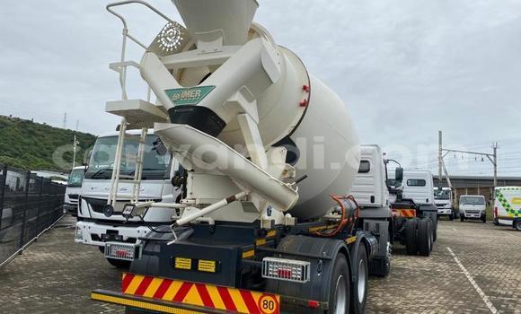 Buy Used Mitsubishi Fuso White Truck in Kitwe in Zambia Buy Used Mitsubishi Fuso White Truck in Kitwe in Zambia