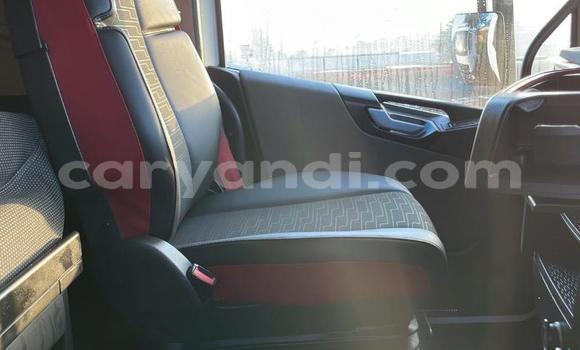 Acheter Occasion Utilitaire Volvo FL Blanc à Livingstone, Zambie Acheter Occasion Utilitaire Volvo FL Blanc à Livingstone, Zambie