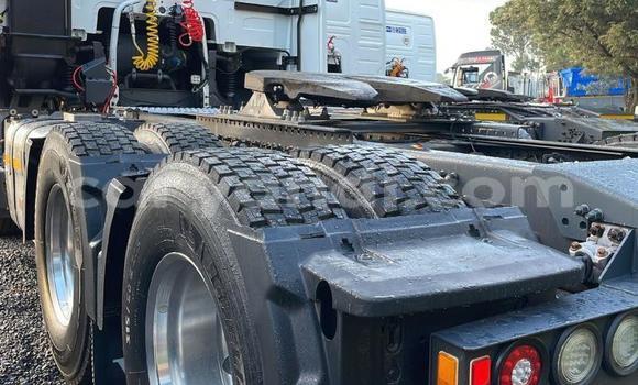 Acheter Occasion Utilitaire Volvo FL Blanc à Livingstone, Zambie Acheter Occasion Utilitaire Volvo FL Blanc à Livingstone, Zambie