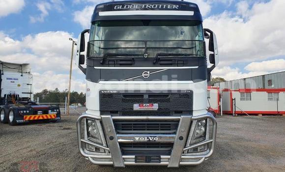 Buy Used Volvo FL White Truck in Lusaka in Zambia