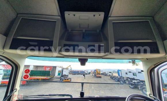 Acheter Occasion Utilitaire Volvo FL Blanc à Lusaka, Zambie Acheter Occasion Utilitaire Volvo FL Blanc à Lusaka, Zambie