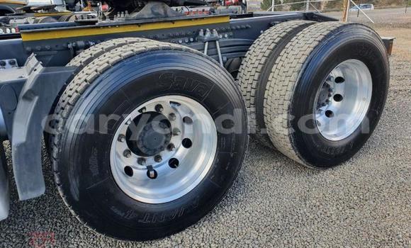 Acheter Occasion Utilitaire Volvo FL Blanc à Lusaka, Zambie Acheter Occasion Utilitaire Volvo FL Blanc à Lusaka, Zambie