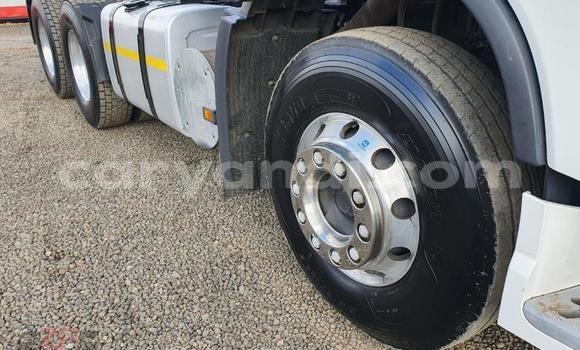 Acheter Occasion Utilitaire Volvo FL Blanc à Lusaka, Zambie Acheter Occasion Utilitaire Volvo FL Blanc à Lusaka, Zambie