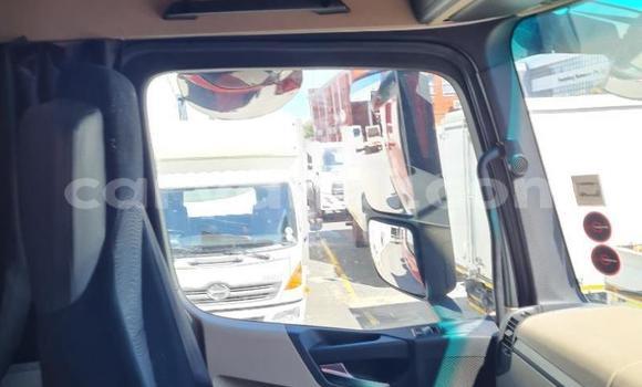 Acheter Occasion Utilitaire Mercedes–Benz 2644 Rouge à Livingstone, Zambie Acheter Occasion Utilitaire Mercedes–Benz 2644 Rouge à Livingstone, Zambie