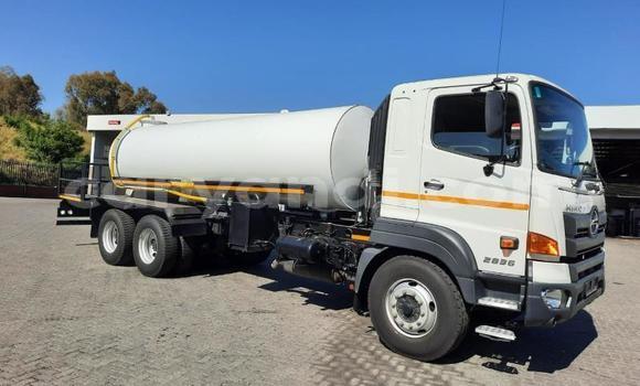 Buy Used Hino 300 Series White Truck in Chingola in Zambia
