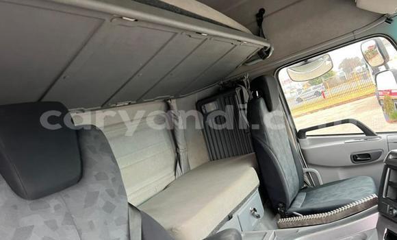 Acheter Occasion Utilitaire Nissan UD Blanc à Kitwe, Zambie Acheter Occasion Utilitaire Nissan UD Blanc à Kitwe, Zambie