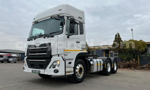 Acheter Occasion Utilitaire Nissan UD Blanc à Kitwe, Zambie Acheter Occasion Utilitaire Nissan UD Blanc à Kitwe, Zambie