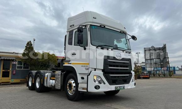 Acheter Occasion Utilitaire Nissan UD Blanc à Kitwe, Zambie Acheter Occasion Utilitaire Nissan UD Blanc à Kitwe, Zambie