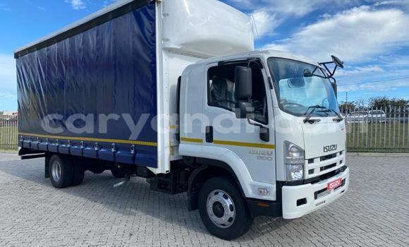 Tenga Tsaru Isuzu FTR 850 Chena Rori in Lusaka in Zambia Tenga Tsaru Isuzu FTR 850 Chena Rori in Lusaka in Zambia