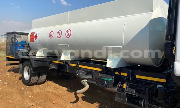 Acheter Neuf Utilitaire Isuzu FTR 850 Blanc à Kitwe, Zambie Acheter Neuf Utilitaire Isuzu FTR 850 Blanc à Kitwe, Zambie