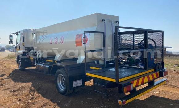 Acheter Neuf Utilitaire Isuzu FTR 850 Blanc à Kitwe, Zambie Acheter Neuf Utilitaire Isuzu FTR 850 Blanc à Kitwe, Zambie