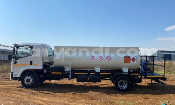 Acheter Neuf Utilitaire Isuzu FTR 850 Blanc à Kitwe, Zambie Acheter Neuf Utilitaire Isuzu FTR 850 Blanc à Kitwe, Zambie