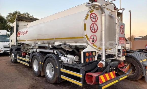Acheter Occasion Utilitaire Scania R420 Blanc à Lusaka, Zambie Acheter Occasion Utilitaire Scania R420 Blanc à Lusaka, Zambie