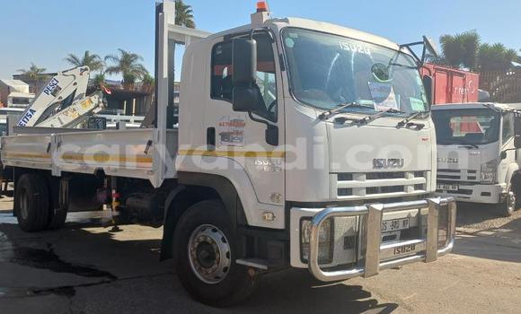 Acheter Occasion Utilitaire Isuzu FTR 850 Blanc à Livingstone, Zambie Acheter Occasion Utilitaire Isuzu FTR 850 Blanc à Livingstone, Zambie