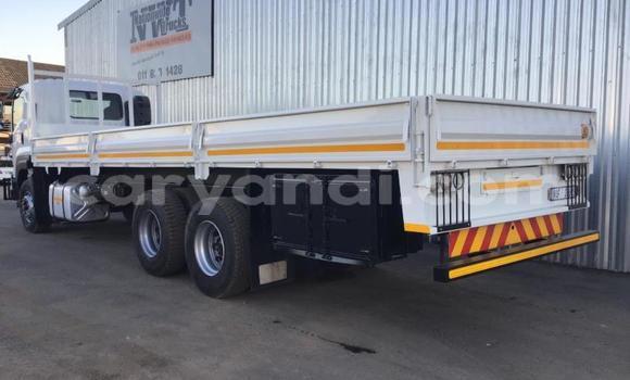 Acheter Occasion Utilitaire Isuzu FTR 850 Blanc à Chingola, Zambie Acheter Occasion Utilitaire Isuzu FTR 850 Blanc à Chingola, Zambie