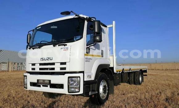 Acheter Occasion Utilitaire Isuzu FTR 850 Blanc à Livingstone, Zambie Acheter Occasion Utilitaire Isuzu FTR 850 Blanc à Livingstone, Zambie