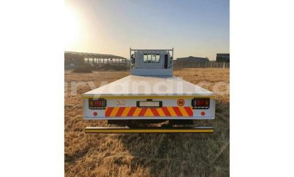 Acheter Occasion Utilitaire Isuzu FTR 850 Blanc à Livingstone, Zambie Acheter Occasion Utilitaire Isuzu FTR 850 Blanc à Livingstone, Zambie