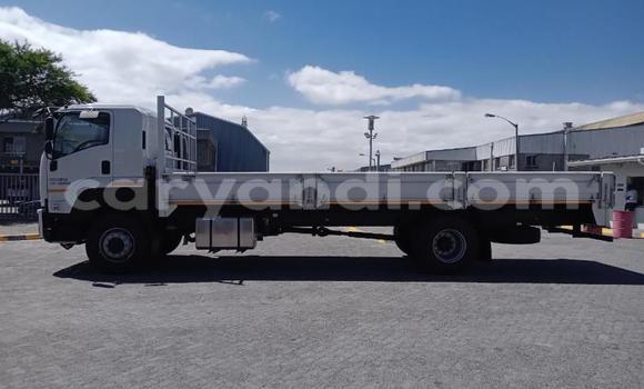 Acheter Occasion Utilitaire Isuzu FTR 850 Blanc à Chingola, Zambie Acheter Occasion Utilitaire Isuzu FTR 850 Blanc à Chingola, Zambie