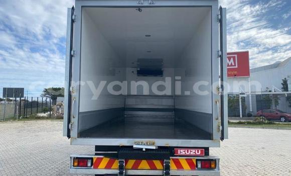 Buy Used Isuzu FTR 850 White Truck in Livingstone in Zambia Buy Used Isuzu FTR 850 White Truck in Livingstone in Zambia