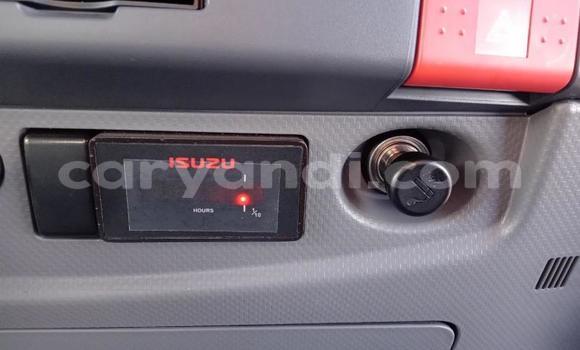 Acheter Occasion Utilitaire Isuzu FTR 850 Blanc à Chingola, Zambie Acheter Occasion Utilitaire Isuzu FTR 850 Blanc à Chingola, Zambie