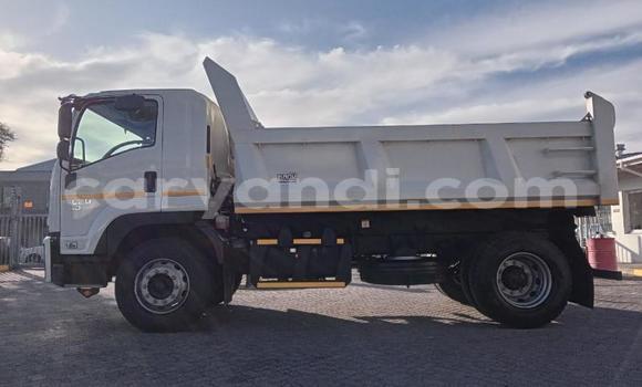 Acheter Occasion Utilitaire Isuzu FTR 850 Blanc à Chingola, Zambie Acheter Occasion Utilitaire Isuzu FTR 850 Blanc à Chingola, Zambie