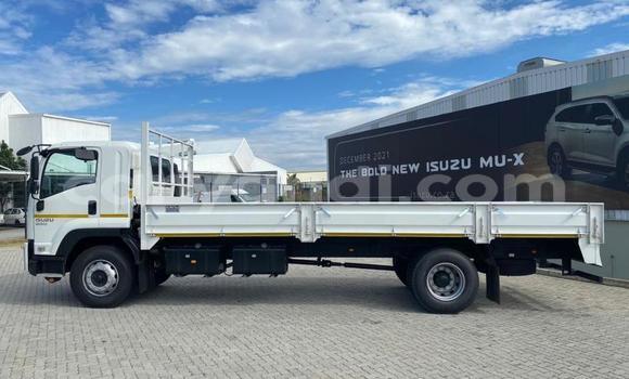 Tenga Tsaru Isuzu FTR 850 Chena Rori in Lusaka in Zambia Tenga Tsaru Isuzu FTR 850 Chena Rori in Lusaka in Zambia