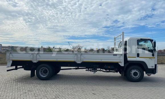 Tenga Tsaru Isuzu FTR 850 Chena Rori in Lusaka in Zambia Tenga Tsaru Isuzu FTR 850 Chena Rori in Lusaka in Zambia