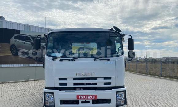 Tenga Tsaru Isuzu FTR 850 Chena Rori in Lusaka in Zambia Tenga Tsaru Isuzu FTR 850 Chena Rori in Lusaka in Zambia