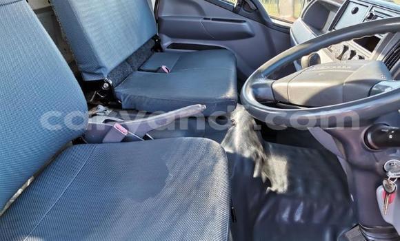 Acheter Occasion Utilitaire Mitsubishi Fuso Blanc à Kitwe, Zambie Acheter Occasion Utilitaire Mitsubishi Fuso Blanc à Kitwe, Zambie