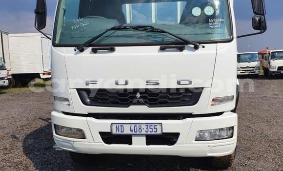 Acheter Occasion Utilitaire Mitsubishi Fuso Blanc à Lusaka, Zambie Acheter Occasion Utilitaire Mitsubishi Fuso Blanc à Lusaka, Zambie
