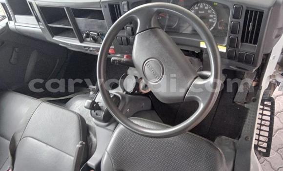 Acheter Occasion Utilitaire Isuzu FTR 850 Blanc à Lusaka, Zambie Acheter Occasion Utilitaire Isuzu FTR 850 Blanc à Lusaka, Zambie