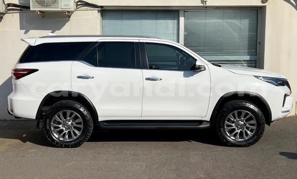 Acheter Occasion Voiture Toyota Fortuner Blanc à Chingola, Zambie Acheter Occasion Voiture Toyota Fortuner Blanc à Chingola, Zambie