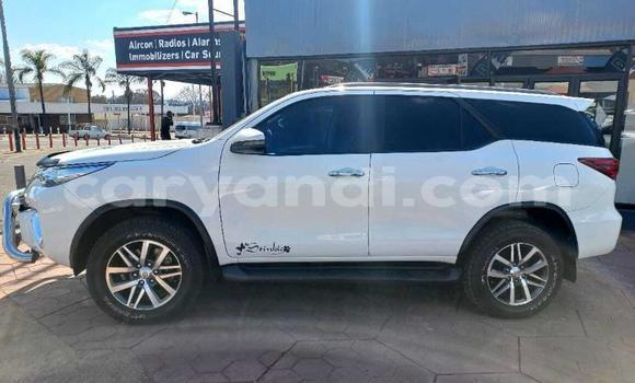 Buy Used Toyota Fortuner White Car in Livingstone in Zambia Buy Used Toyota Fortuner White Car in Livingstone in Zambia