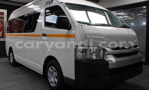Acheter Occasion Voiture Toyota Hiace Blanc à Lusaka, Zambie
