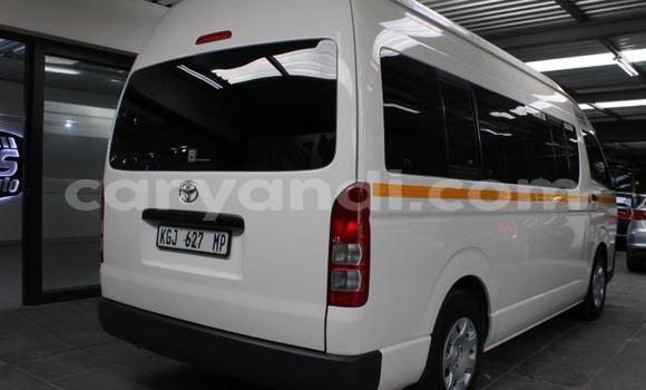Buy Used Toyota Hiace White Car in Lusaka in Zambia Buy Used Toyota Hiace White Car in Lusaka in Zambia