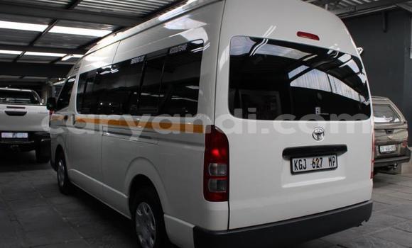 Buy Used Toyota Hiace White Car in Lusaka in Zambia Buy Used Toyota Hiace White Car in Lusaka in Zambia