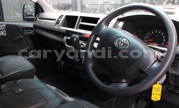 Buy Used Toyota Hiace White Car in Lusaka in Zambia Buy Used Toyota Hiace White Car in Lusaka in Zambia