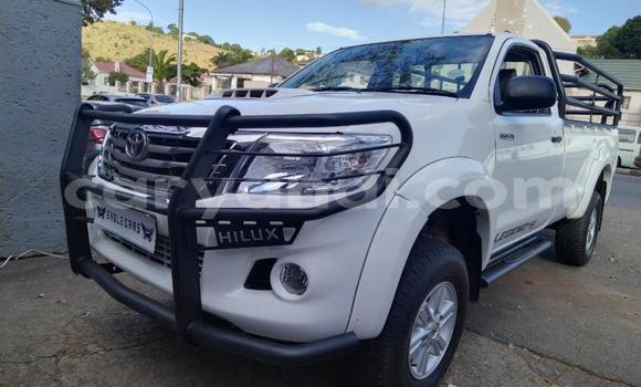Tenga Tsaru Toyota Hilux Chena Mota in Chilanga in Lusaka Tenga Tsaru Toyota Hilux Chena Mota in Chilanga in Lusaka