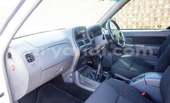 Buy Used Nissan NP 300 White Car in Chilanga in Lusaka Buy Used Nissan NP 300 White Car in Chilanga in Lusaka