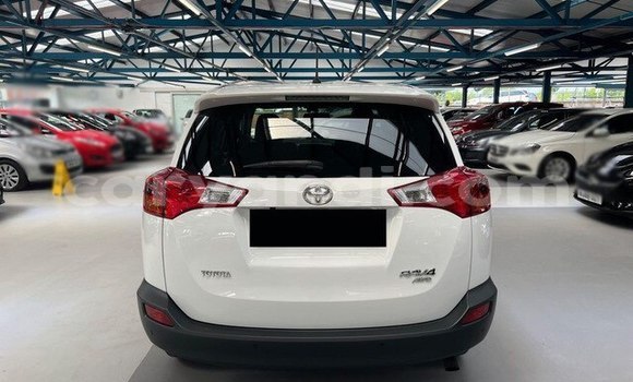 Nunua Ilio tumika Toyota RAV4 Nyeupe Gari ndani ya Chingola nchini Zambia Nunua Ilio tumika Toyota RAV4 Nyeupe Gari ndani ya Chingola nchini Zambia