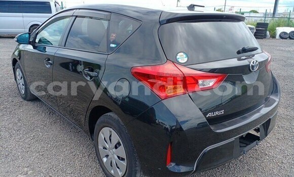 Nunua Ilio tumika Toyota Auris Nyeusi Gari ndani ya Kansanshi nchini Kaskazini-Magharibi Nunua Ilio tumika Toyota Auris Nyeusi Gari ndani ya Kansanshi nchini Kaskazini-Magharibi