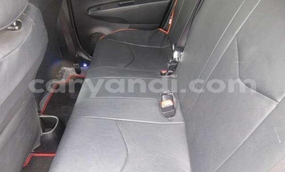 Nunua Ilio tumika Toyota Vitz Nyeupe Gari ndani ya Mpongwe nchini Copperbelt Nunua Ilio tumika Toyota Vitz Nyeupe Gari ndani ya Mpongwe nchini Copperbelt