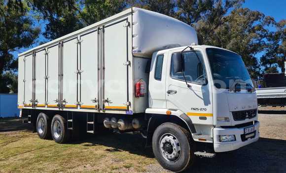 Buy Used Mitsubishi Fuso White Truck in Chilanga in Lusaka