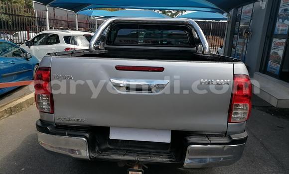 Tenga Tsaru Toyota Hilux Sirivha Mota in Chilanga in Lusaka Tenga Tsaru Toyota Hilux Sirivha Mota in Chilanga in Lusaka