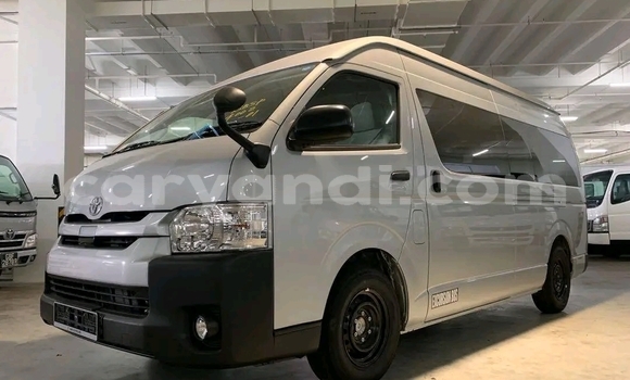 Tenga Tsaru Toyota Hiace Sirivha Mota in Isoka in Northern Tenga Tsaru Toyota Hiace Sirivha Mota in Isoka in Northern